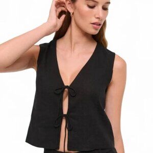 Abercrombie & Fitch | Tie Front Linen Blend Vest | NYT | XXS